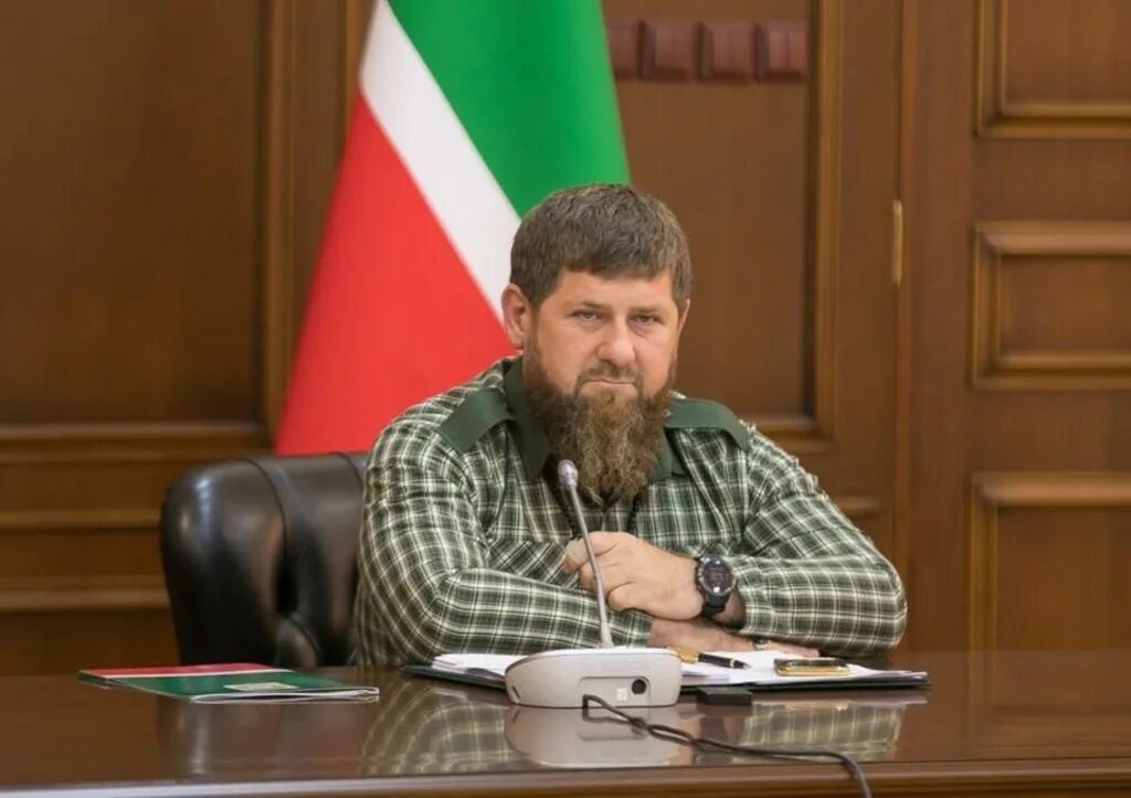 Кадыров о трагедии. Рамзан кадыров глава чеченской республики. рамзан хаджи кадыров. глава чеченской республики – кадыров рамзан ахматович. кадыров 2007.