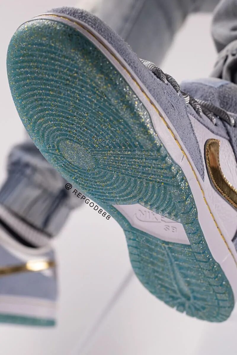 Подошва nike. Nike sb dunk low подошва. dunk cliver nike sb. nike sb dunk low sean cliver. nike sb dunk подошва.