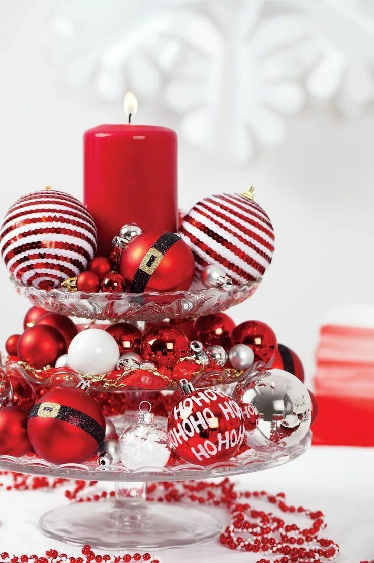 Home for the Holidays with Rachel Parcell White christmas decor, Red christmas d
