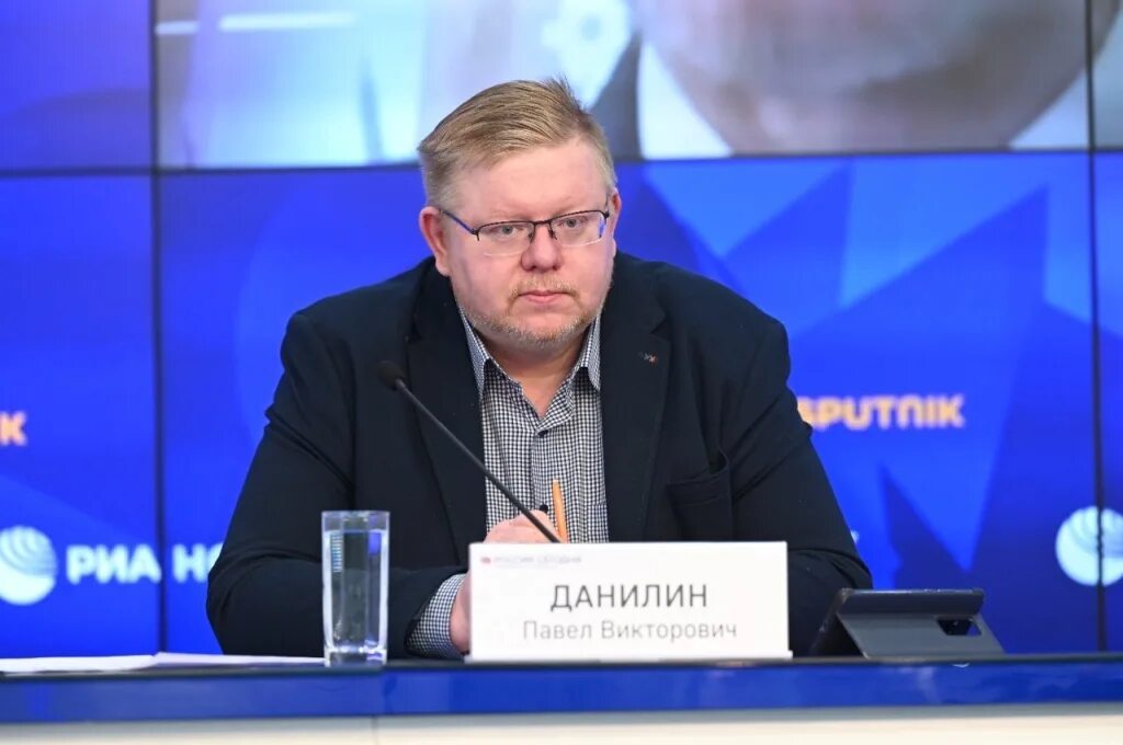 Данилин политолог. Данилин политолог. Данилин политолог. Данилин политолог. Данилин политолог.