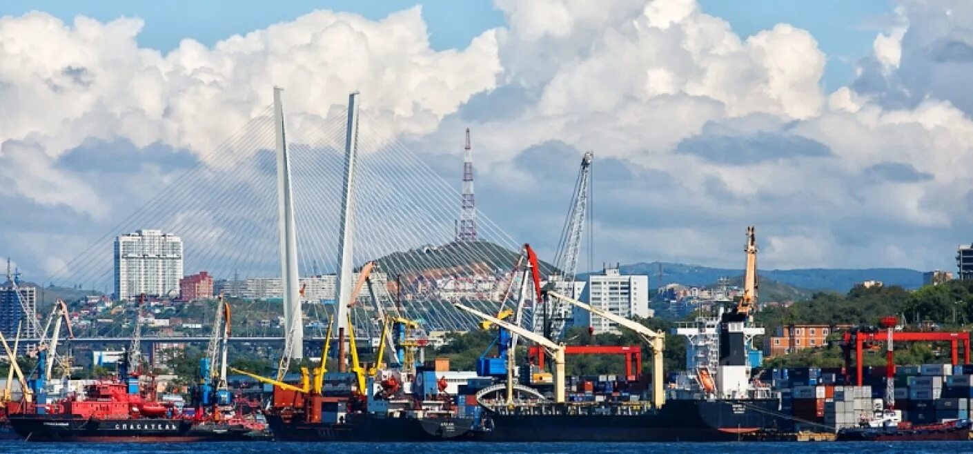 Порт Владивосток. Морской порт дальнего Востока. Приморье торговый порт. Свободный порт Владивосток.