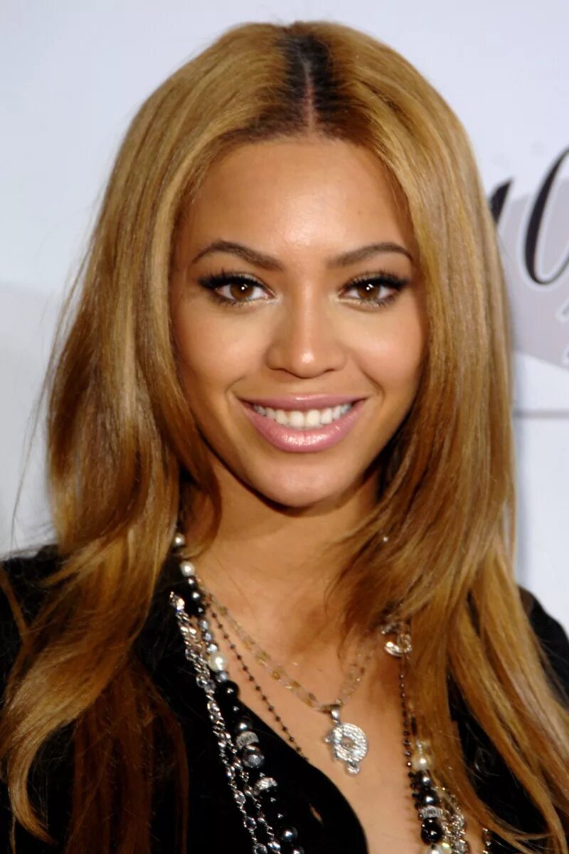 Цвет волос молочный карамель. Бейонсе Жизель. Бейонсе Жизель Ноулз 2015. Бьёнсе 4. Бейонсе Ноулз (Beyonce Knowles.