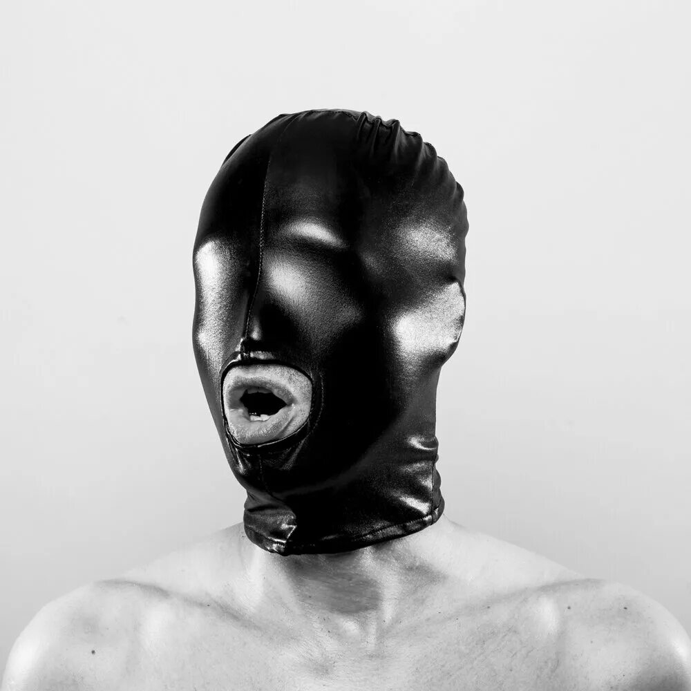 Маска рабство. Маска порабощенных номером. Маска рабство. Маска на африканских рабов. Металлическая маска раба.