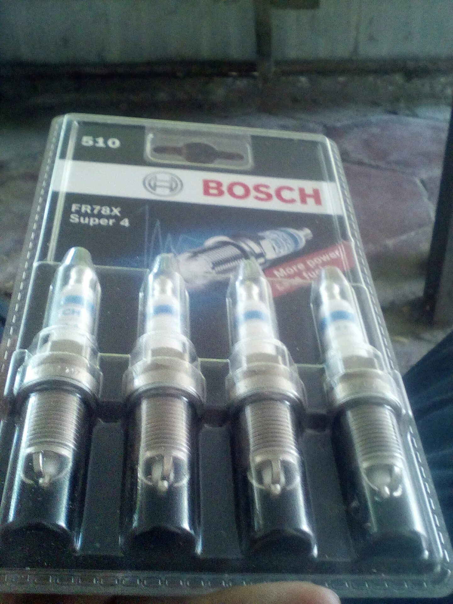 Купить свечи на приору. Свечи зажигания Bosch fr78x ВАЗ 2112. Свечи Bosch fr78x n50 для Hyundai Getz. Свечи зажигания бош супер 4 fr78x Применяемость. Свечи бош на приору 8 клапанов.