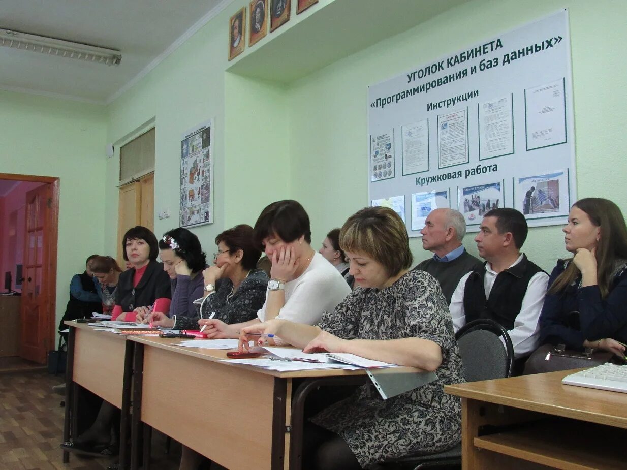 бузулукский финансово-экономический колледж. бузулукский техникум. здание бывшей земской управы бузулук. бузулукский лесхоз-техникум официальный сайт. бузулукский техникум.