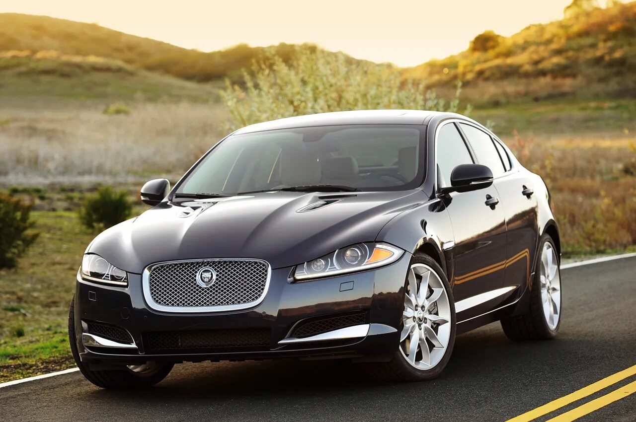 Jag автомобиль. Jaguar XF 2012. Ягуар XF 2023. Автомобиль Ягуар XF 2012. Jaguar XF (x250).