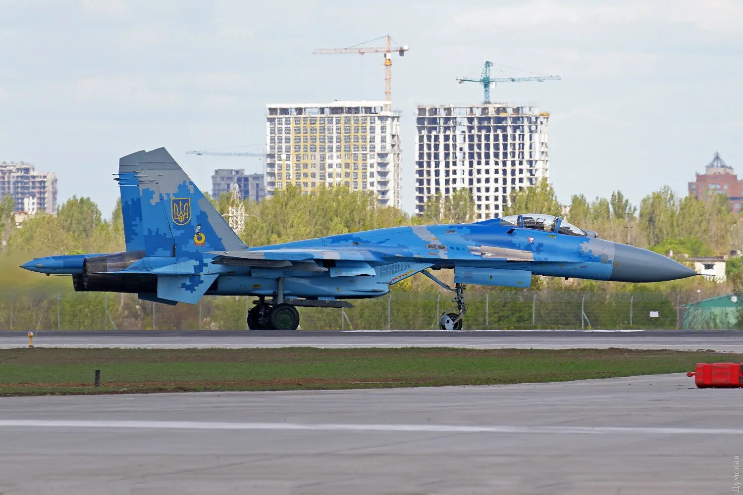 Ввс украины. Су-27уб ВВС Украины. Су 27 Украины. Су-27 ВВС Украины модель. Су 27 см в ВВС Украины.