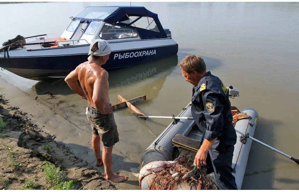 Охрана рыб. Штрафы за рыбу. Рыбоохрана карелии. Ограничения на лов рыбы. Лодка рыбнадзора.