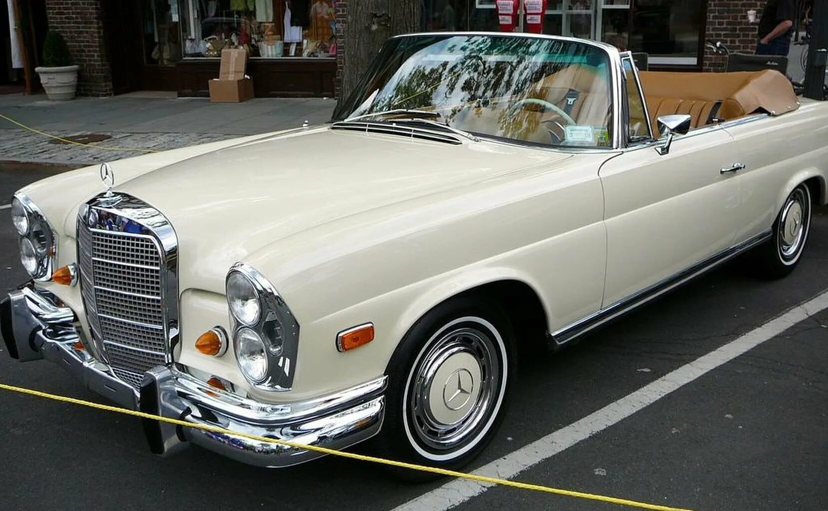 Mercedes-Benz w111. Mercedes-Benz w120. Мерседес Бенц 280. Мерседес Бенц w114 280 SR Cabriolet.