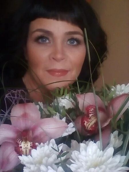 Лена сухой лог. Встречи в сухом логу. сухой лог девушки. девушки сухой лог свердловская область. женщины сухого лога.