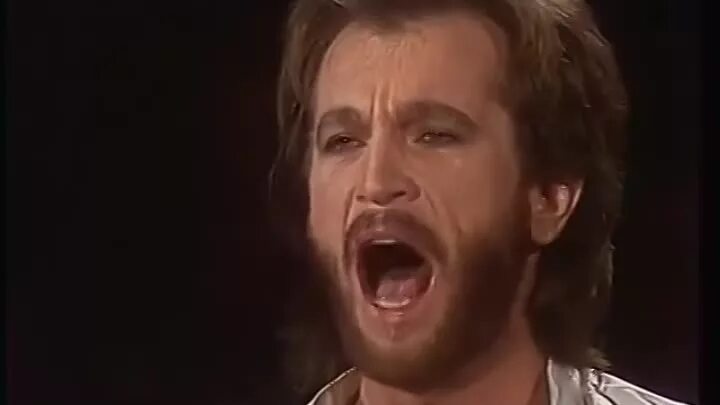 Тальков старая тетрадь расстрелянного. Тальков старая тетрадь. Крест игоря талькова. Листая старую тетрадь расстрелянного. Песня игоря талькова листая старую тетрадь.