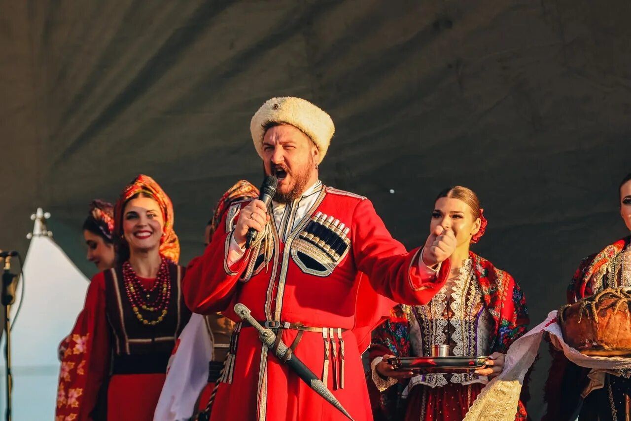 поль кубанский хор. мильшин кубанский казачий хор. поль кубанский хор. кубанский казачий хор краснодар. игорь колыбельников кубанский казачий хор.