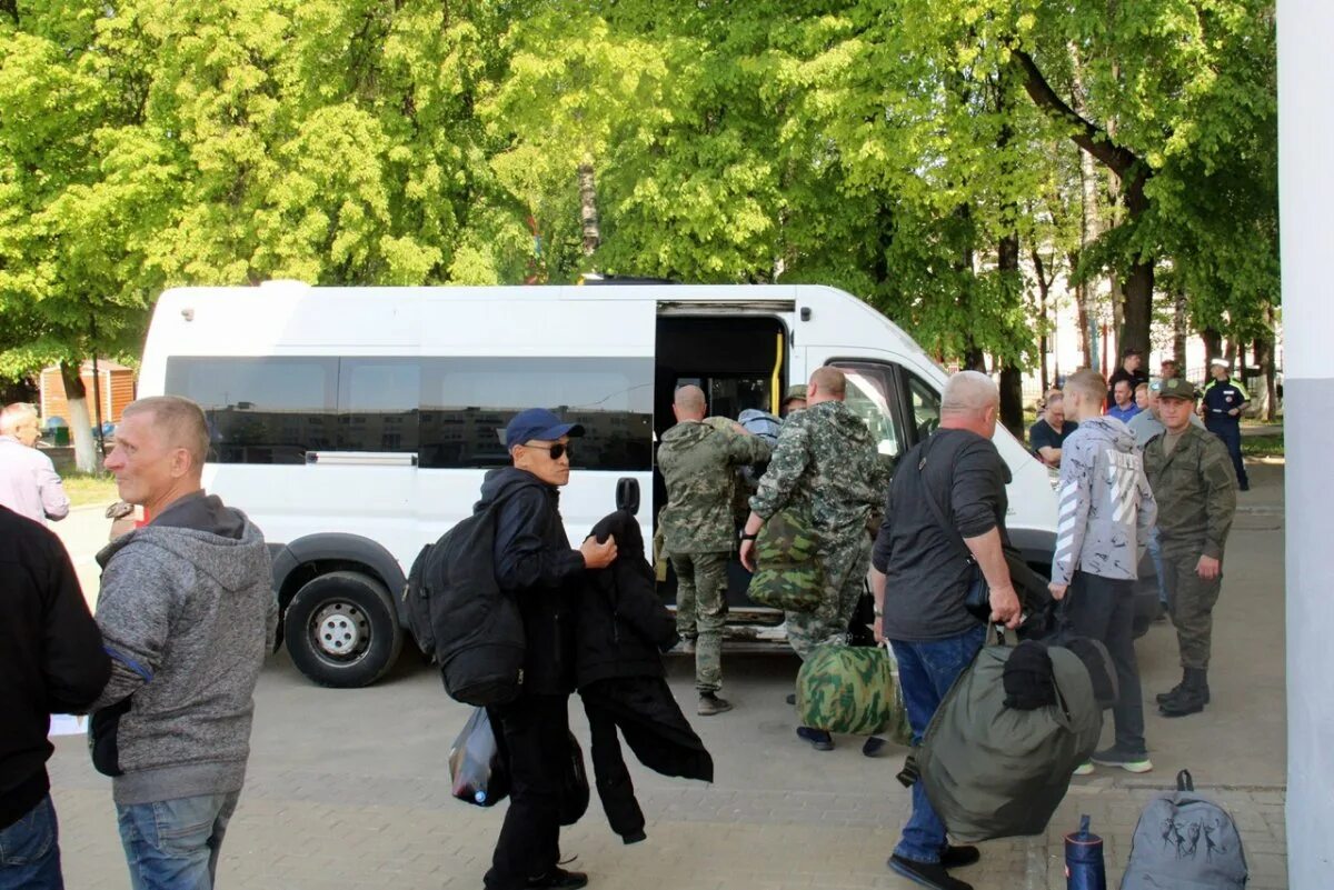 Увольнение контрактников в 2025. Увольнение контрактников в 2025