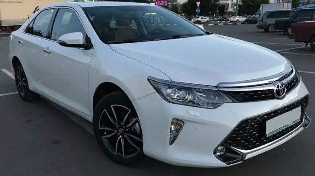 крайслер свадебный. якутия премиум тачка. прокат авто набережные челны. Toyota camry v55 exclusive белый. фольксваген поло белый такси.