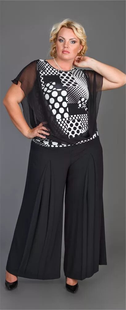 Жилет silver string. Лавира джулия голубое платье. Одежда больших размеров для женщин. Платье verda wildberry. Одежда для полных женщин.