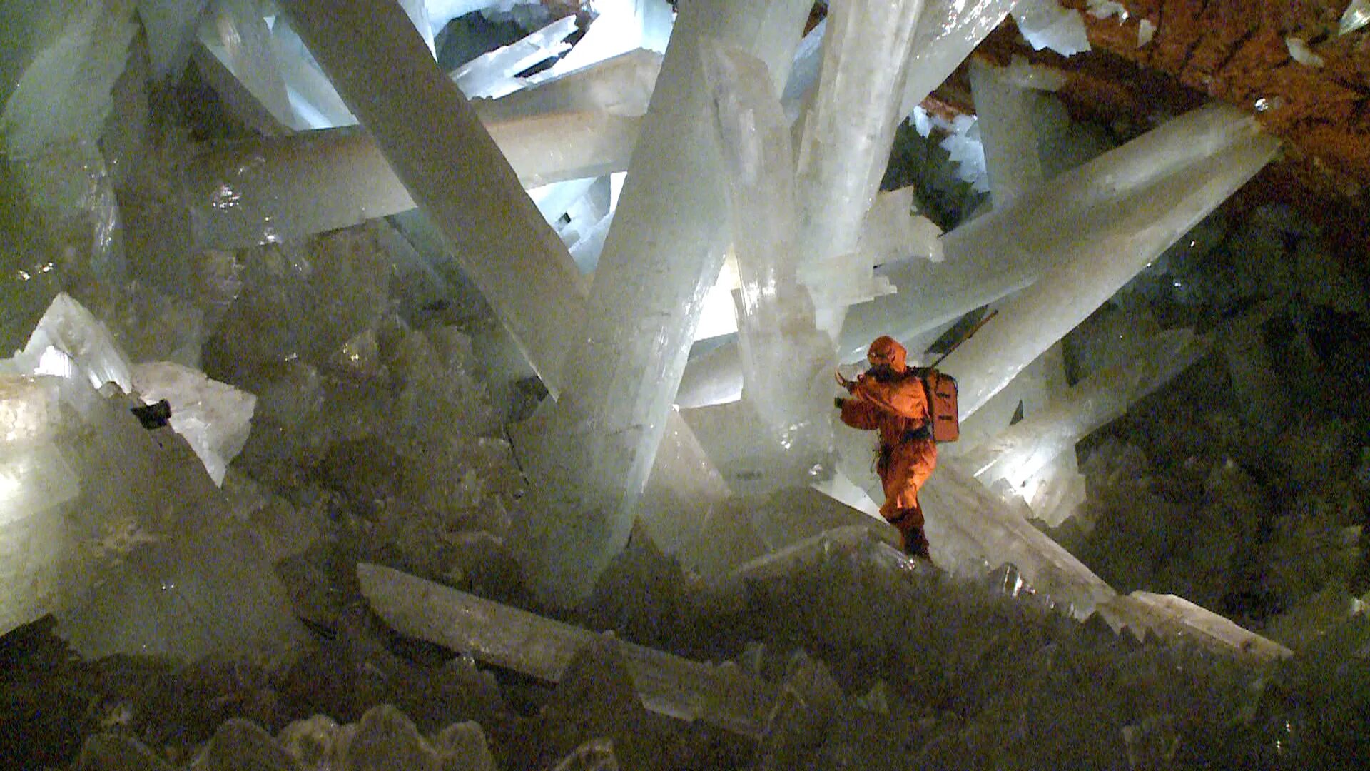 Кристалл шахты. Самый большой Кристалл кварца в мире. Самые большие Кристаллы кварца в Мексике. Пещера горного хрусталя в Мексике. Самый большой Кристалл в мире в Мексике.