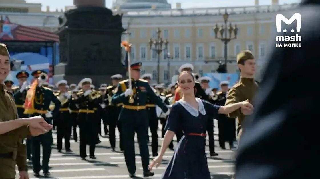 Петербург парад 2025. Парад на дворцовой 2025. парад на дворцовой площади 2025. парад победы 2025 в спб. парад 9 мая.