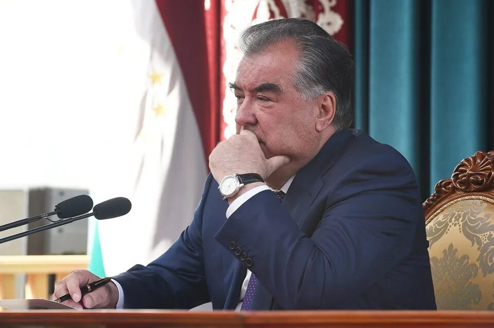 Таджикистана эмомали рахмон. Эмомали рахмон. эмомали рахмон 1992. эмомали рахмон и токаев.