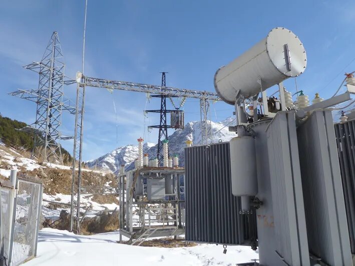 Россети каббалкэнерго нальчик. Россети эльбрус. Россети каров муртаз. Россети баксанского района кбр телефон. Лескенская электросеть работники.