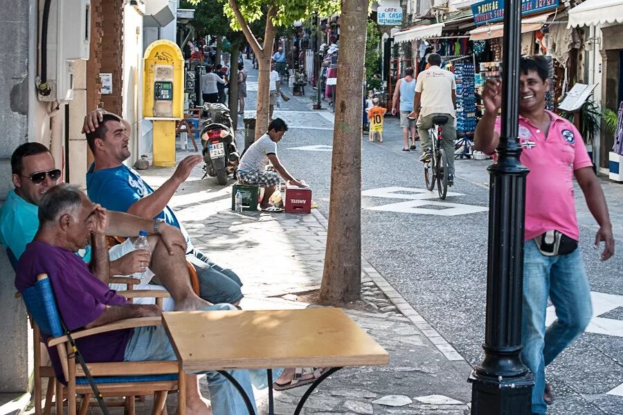 греки говорят. платон великий философ. греки говорят. кипр греки-киприоты. греция люди эмоциональные.