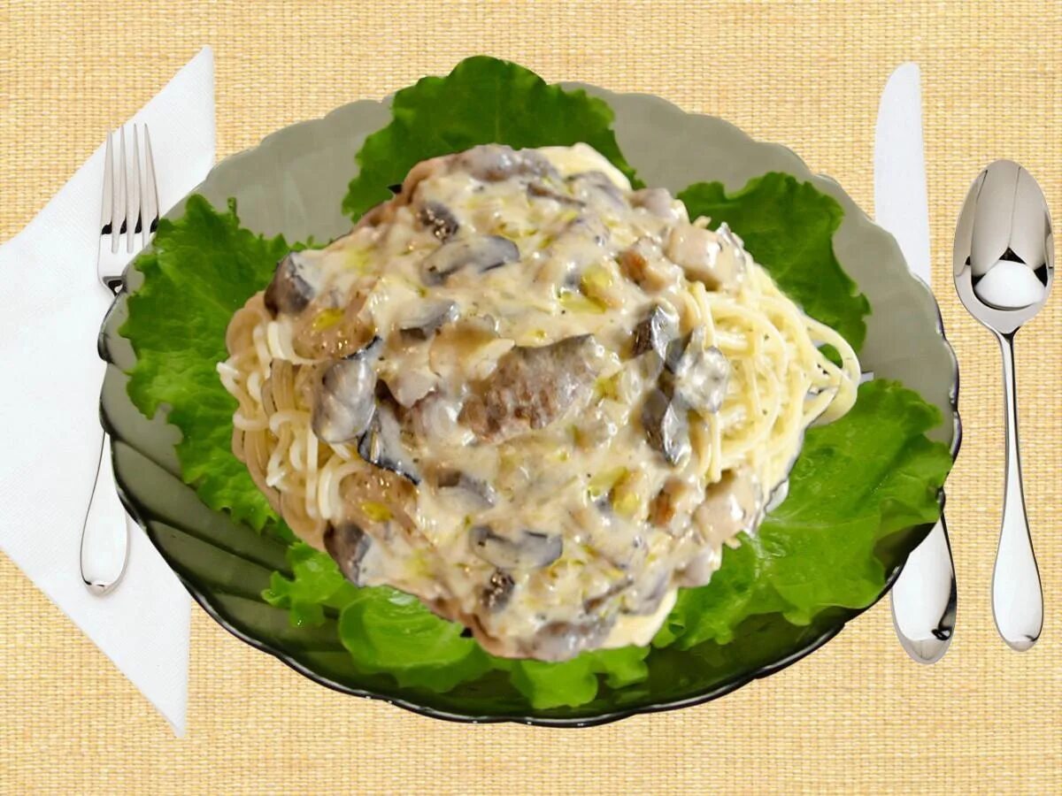 Сердце в сметане рецепт. Куриные сердечки в сметане. куриные сердечки в сметане с макаронами. сердечки с макаронами в сметане. куриные сердечки тушеные в сметане.