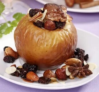Фаршированные яблоки в духовке