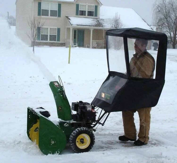 Снегоуборщик большой. Снегоуборщик John Deere model 3tn66uj. Минитрактор Авант снегоуборщик. Минитрактор Хонда для уборки снега. Трактор Джон Дир для уборки снега.