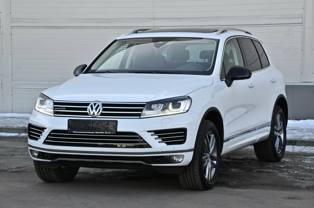 Купить фольксваген туарег новый. Фольксваген Туарег 2017. Volkswagen Touareg 2017 White. Фольксваген Туарег 2017 белый. Фольксваген Touareg 2017.