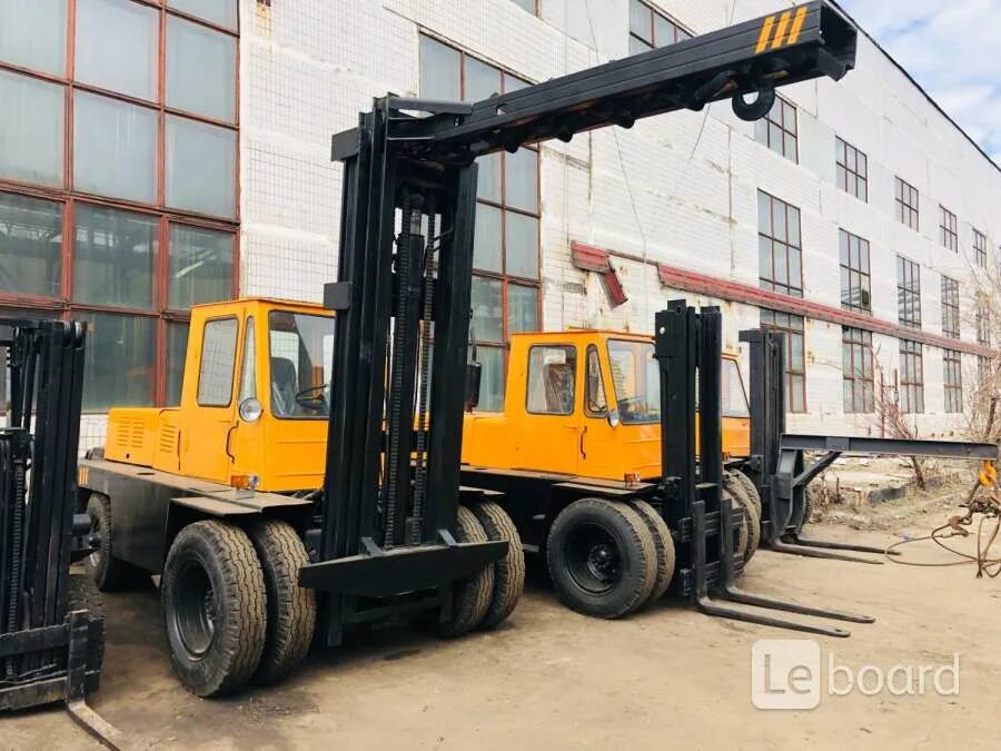 Львовский погрузчик 5 тонн. Львовский погрузчик 5. Автопогрузчик львовский 41030. Вилочный погрузчик ап-41030. Львовский погрузчик 5 тонн.