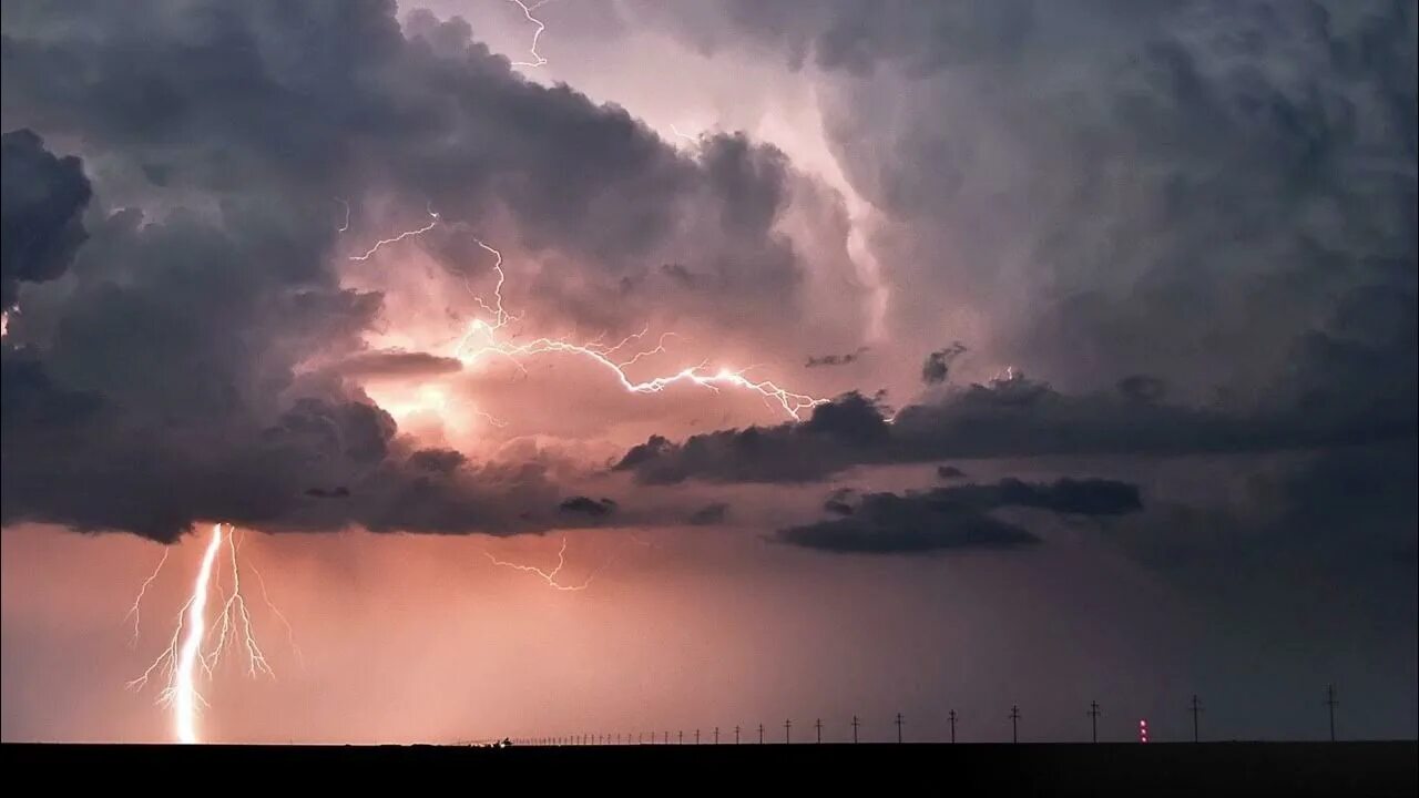 Thunder rain. Грозовое небо. Грозовые тучи. Дождливое небо. Тучи гроза.