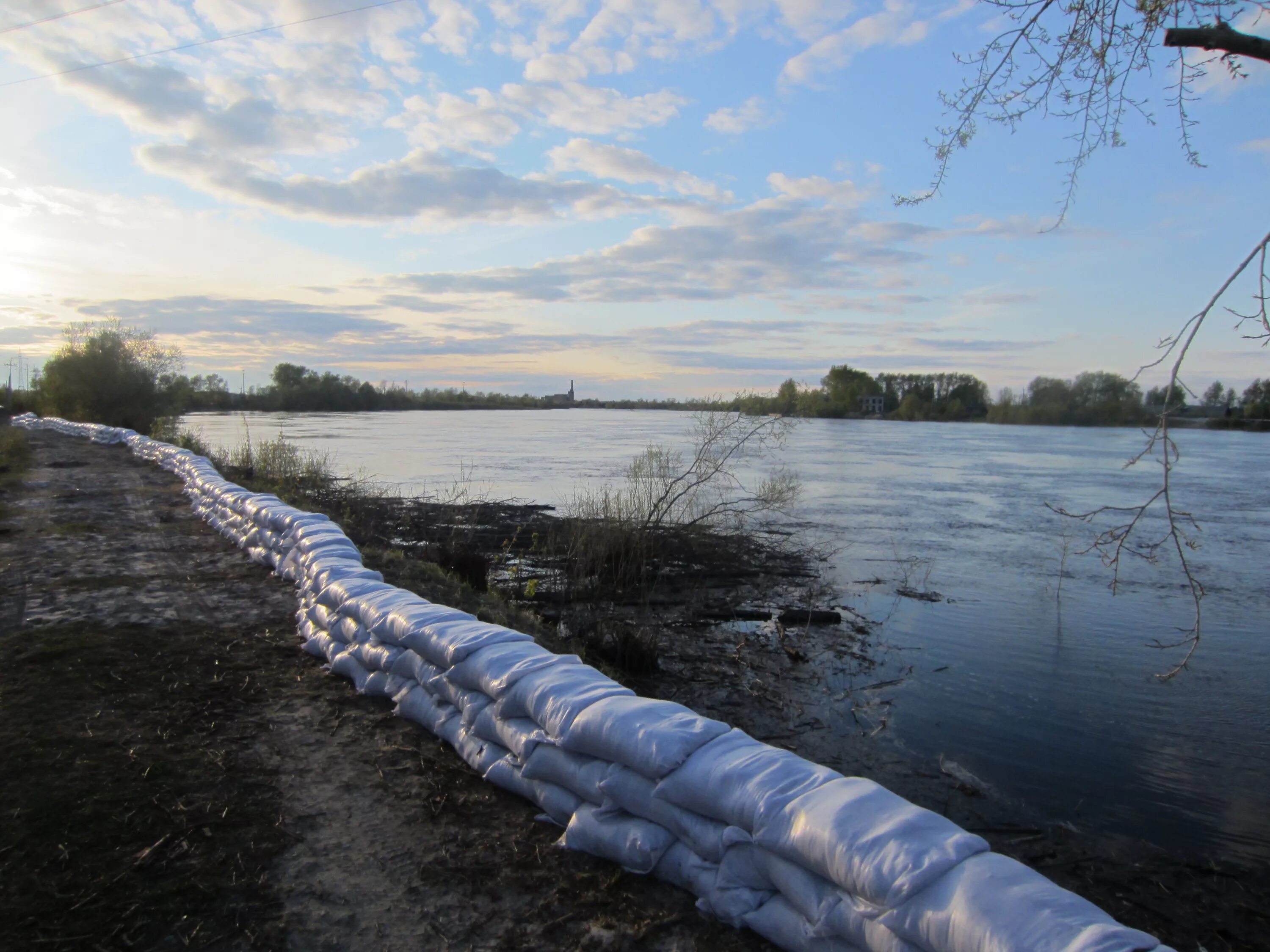 Уровень воды в реке тавда таборы. Нижняя Тавда природа. Река Тавда Свердловская область. Нижняя Тавда река. Река Тавда в нижней Тавде.