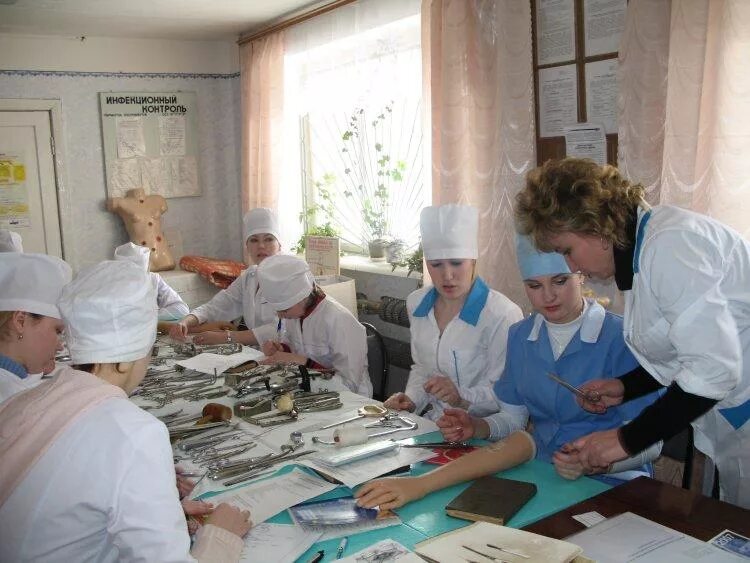 После медицинского училища