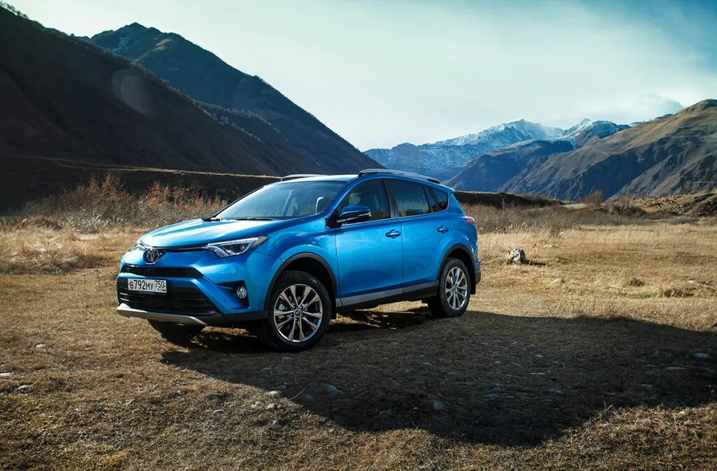 Тойота рав 4 голубая. Тойота рав 4 синяя. Toyota rav4 голубой. Тойота рав 4 2022 синий. Рав 4 4 поколение полный привод