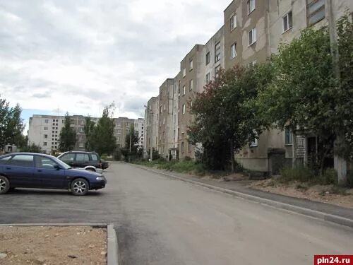 Микрорайон строителей 2. Город остров микрорайон строитель. микрорайон строитель остров псковская область. микрорайон остров 2 псковская область. город остров псковской области микрорайон.