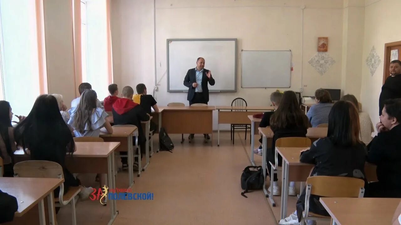 Китайское землетрясение. Изменит сетку вещания 2013. Одиннадцать молчаливых мужчин. Турция землетрясение сейчас 2022. Тв 11 февраля.