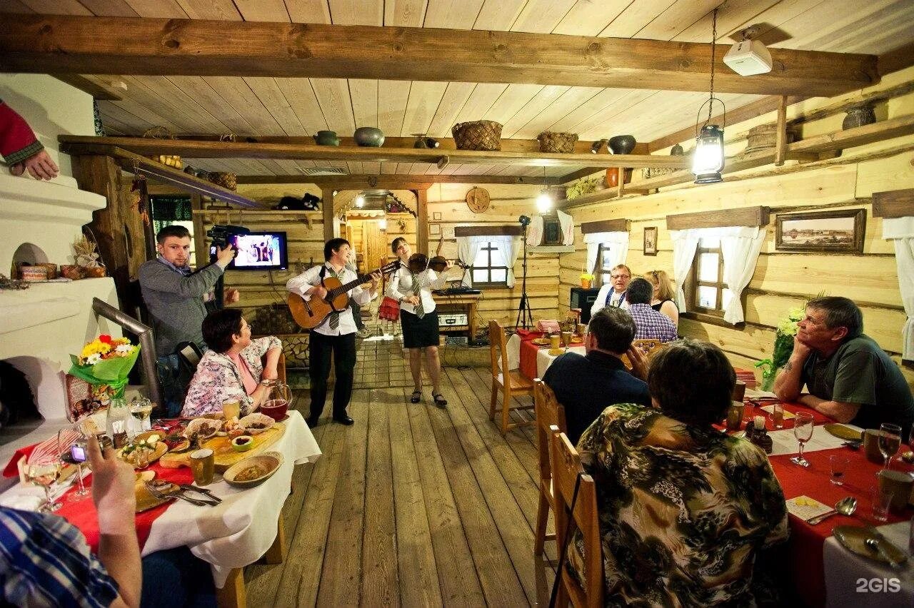 Ресторан карельской кухни. Карельская Горница Петрозаводск. Кафе карельская Горница Петрозаводск. Горница ресторан Петрозаводск. Ресторан карельская Горница в Карелии.