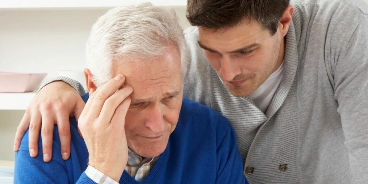 Инсульт 65 лет. Психические нарушения в пожилом возрасте. Люди с болезнью Альцгеймера. Потеря памяти у пожилых. Альцгеймер пожилой.