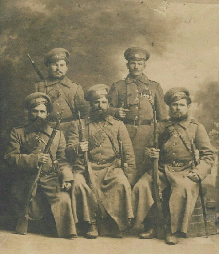 6 донской казачий полк. Урядник донской казак. Полки войска донского. Есаул забайкальского казачьего войска 1900. Донские казаки станицы каменской.