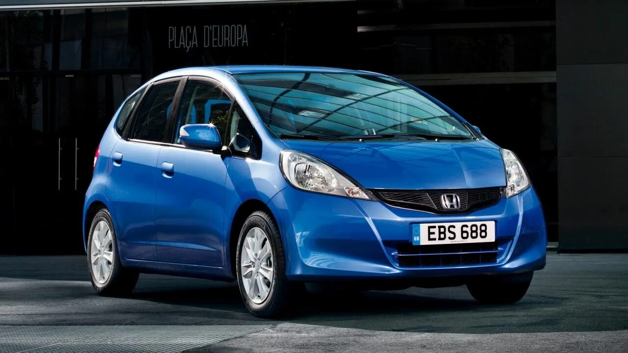 Honda jazz 2017. Хонда фит 2003. Характеристика хонда джаз. 2 2002. Honda jazz gd2.