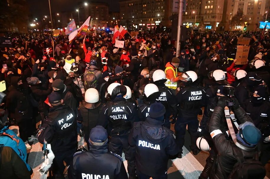 Протесты в Польше 2020. Протесты в Варшаве 2020. Митинги в Польше 2020. Демонстрация в Польше. Митинги в польше