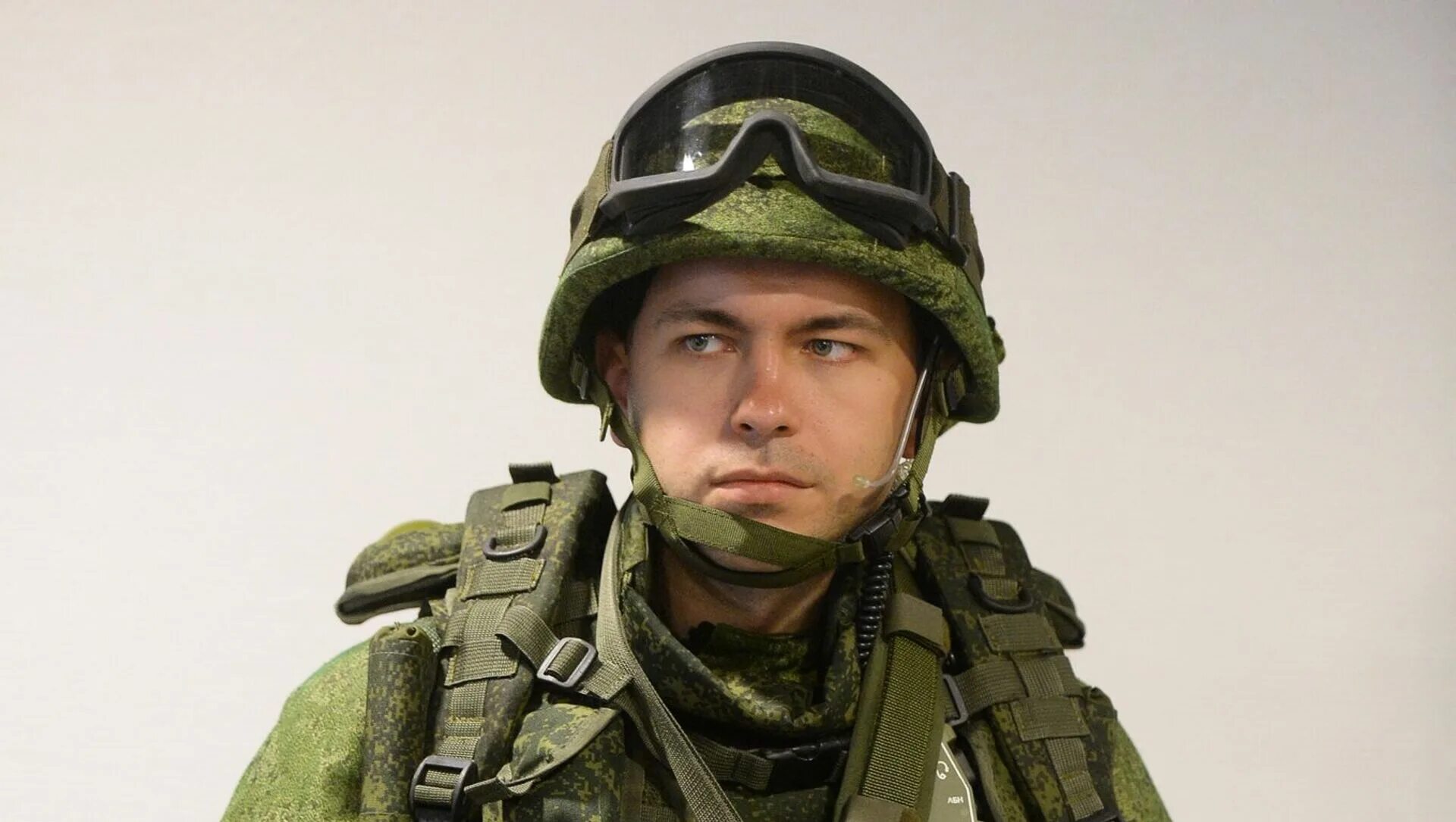 А райро темный ратник 3. Ратник 3. броня ратник 2. костюм ратник 2.