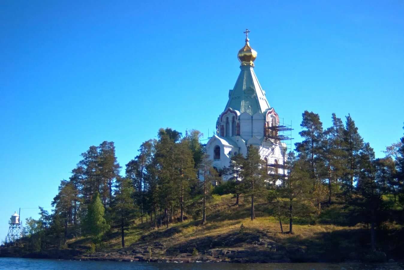 Валаамский монастырь православные монастыри. Валаамский монастырь Никольский скит скит. Карелия остров Валаам монастырь. Остров Валаам Никольский скит. Никольский скит Валаамского монастыря.