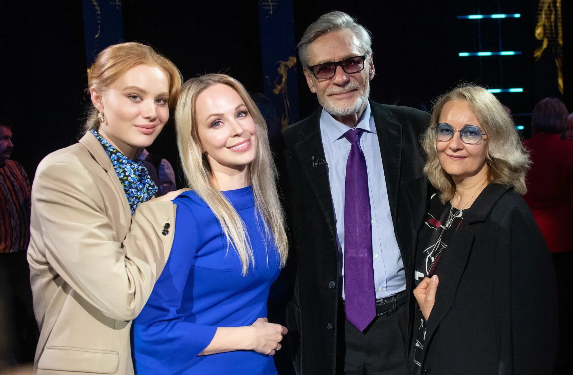 Сколько исполнилось актеру александру михайлову. Сколько исполнилось актеру александру михайлову