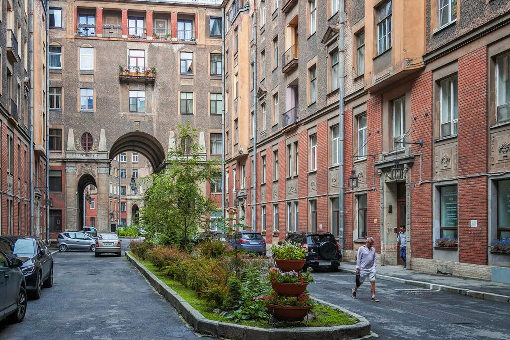 Толстовский дом в санкт-петербурге парадная. Толстовский дом ул рубинштейна д 15-17. Толстовский дом в санкт петербурге квартиры. Толстовский дом в санкт петербурге квартиры. Толстовский дом парадная 9.