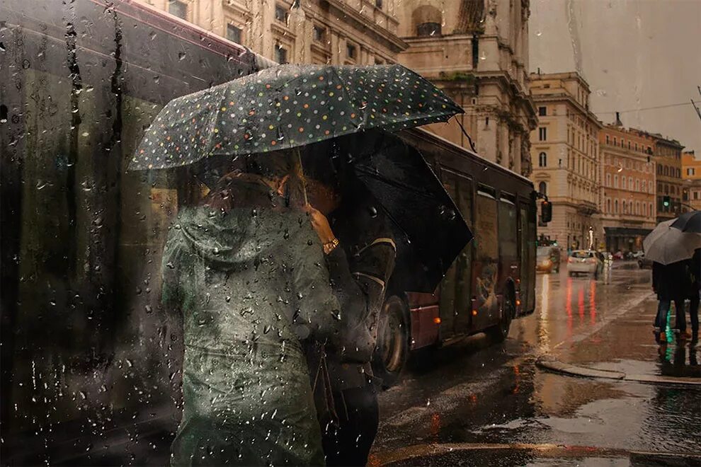 Дождливый значение. Эдуард гордеев дождливый петербург. дождливый день. ливень. пасмурный дождливый день.