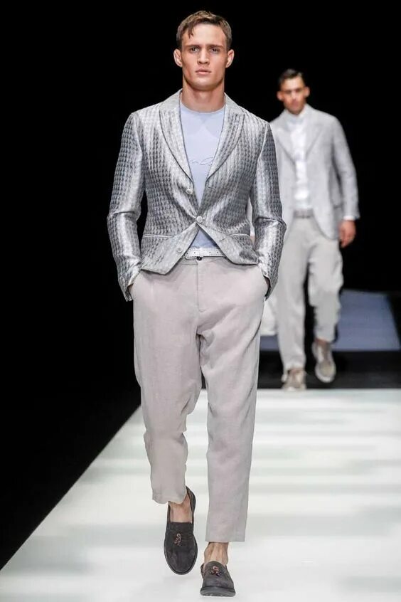 Мужская коллекция giorgio armani 2022. Армани мужская мода лето. Версаче мужская коллекция 2022. Армани мужская мода лето 2006. Прозрачная одежда мужская.