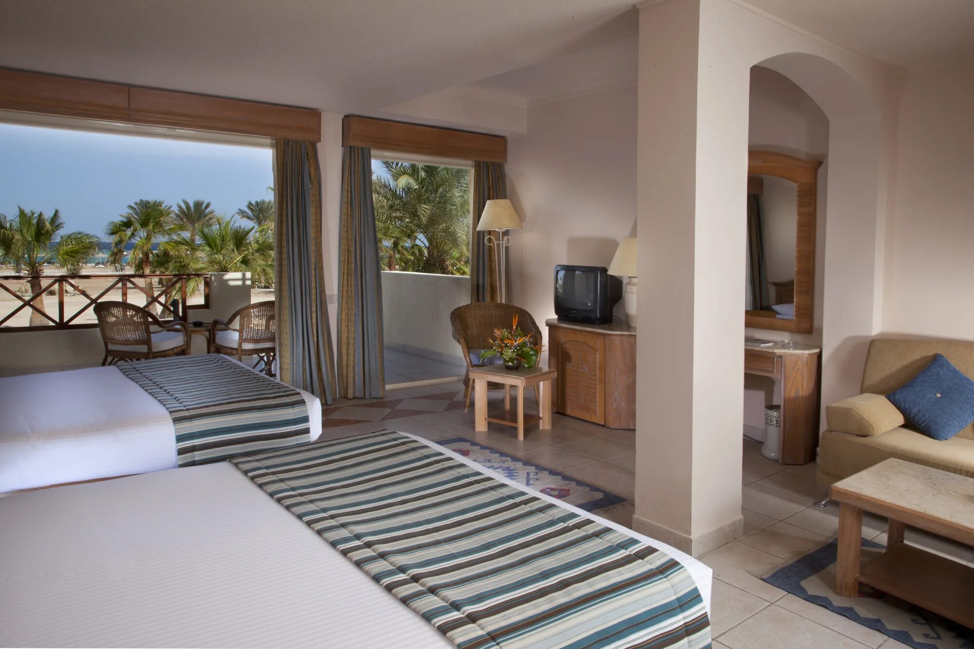 Coral Beach Resort Hurghada 4. Coral Beach Rotana Resort 4 Египет Хургада. Отель Coral Beach Hotel Hurghada. Отель Корал Бич Хургада Египет. Coral beach hotel resort