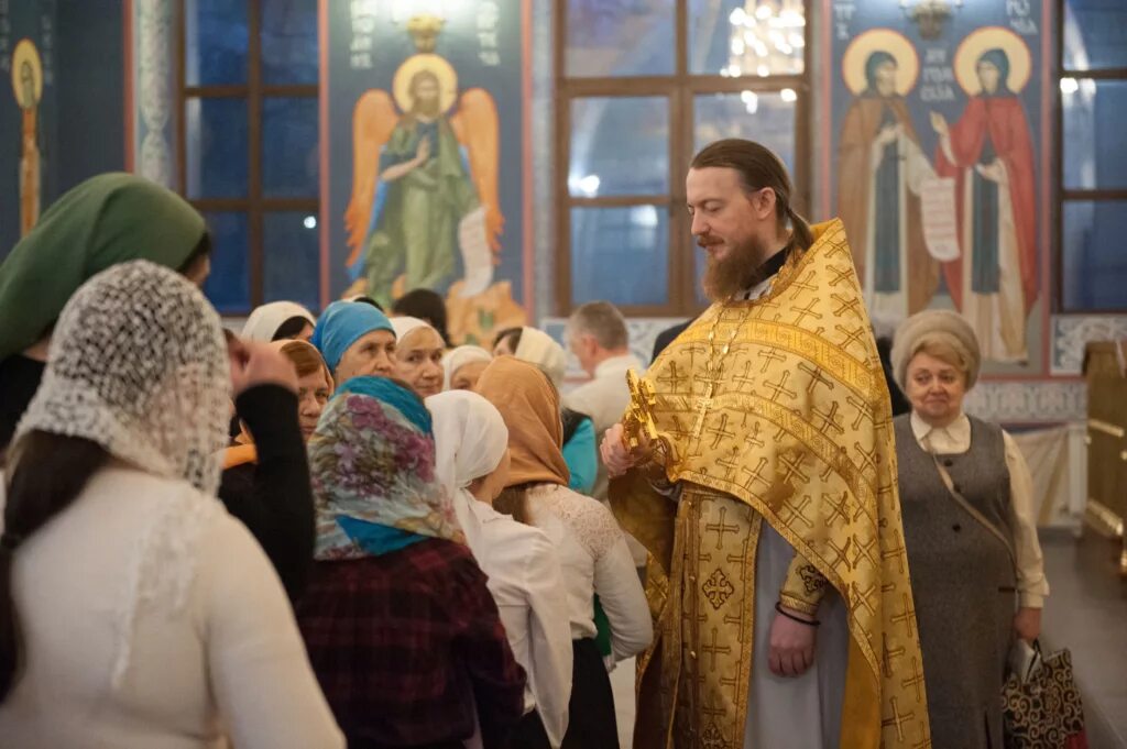 Саратов свято никольский мужской. Свято-Никольский мужской монастырь Саратов. Свято-Никольский мужской монастырь Саратов старец.