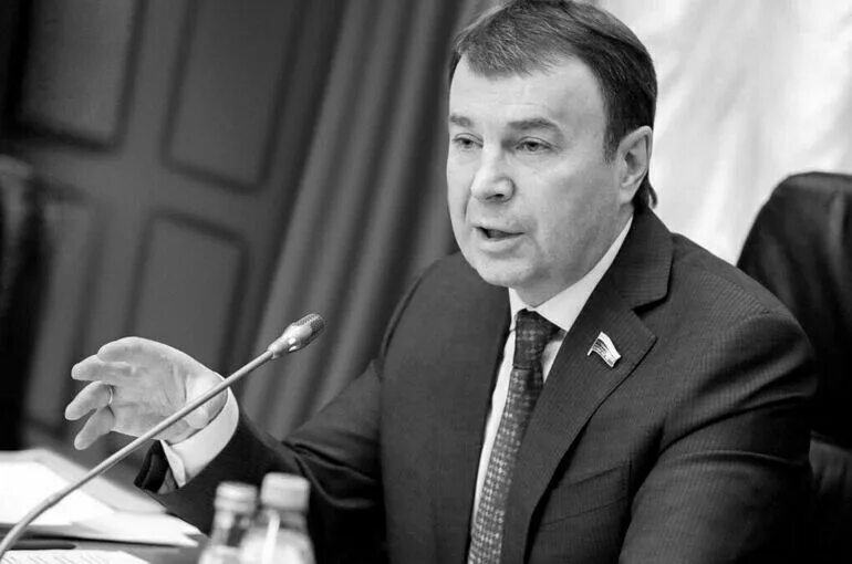 Депутат госдумы от красноярского края. Депутат госдумы от красноярского края. Зубарев красноярск депутат. Депутаты госдумы от красноярского края. Депутаты госдумы от красноярского края.