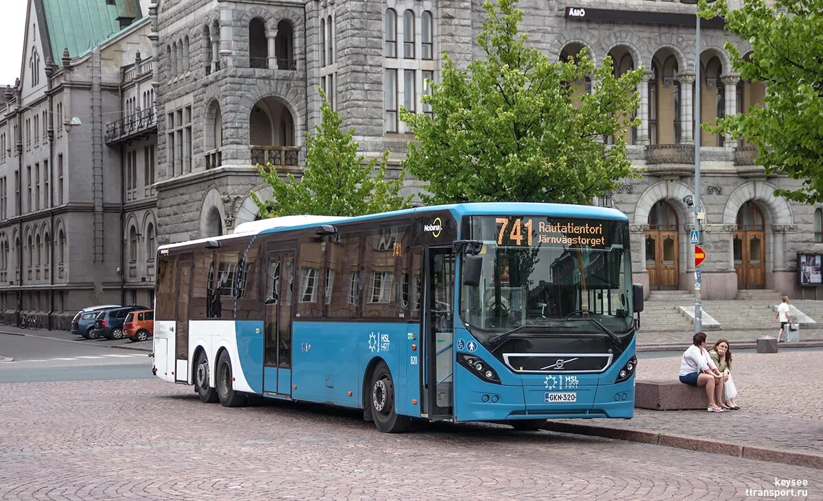 Первые автобусы спб. Автобус Питер Хельсинки. Городской автобус Хельсинки. Троллейбусы в Хельсинки. Общественный транспорт Хельсинки 2022.